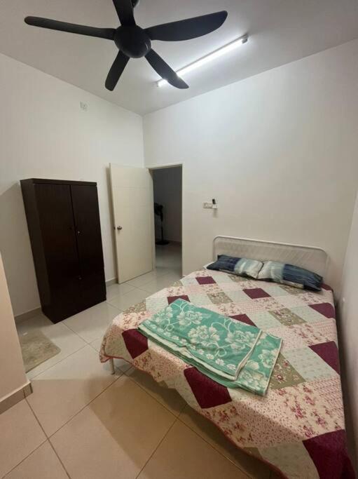 Hadeerna Homestay - Double Storey Terrace Chemor Exterior photo